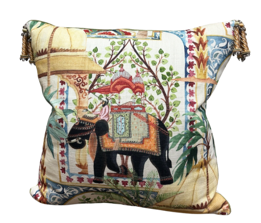 Eliza 24" x 24" Pillow